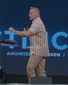 Join us tonight at 9:30pm ET on @HillsongChannel as we continue the series #Distinction Or watch the full sermon on youtube @RonCarpenter #Distinction https://youtu.be/yjzIWgNqLpU | Ron Carpenter Jr