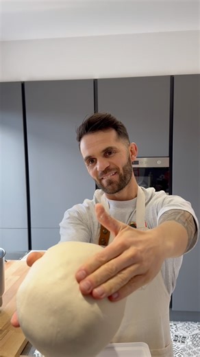 Pain, pizza, brioche maison : des pâtes parfaites 🤩 Le vrai secret ? 👉 la température de base Quand elle est bien réglée, ta pâte passe au niveau supérieur. Toute la technique dans ma vidéo YouTube 🎥 Apprendre à pétrir à la maison comme un boulanger #boulangerie #painmaison #pizza #brioche #bakery | Boulangerie Pas à Pas