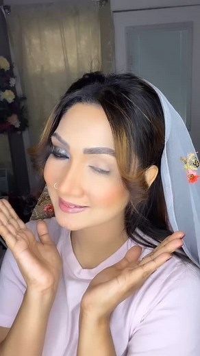 A very beautiful Arabian makeup look Tutorial & O y I am a professional Certified cosmetologist, makeup artist and henna artist. If you want, you can hire me and visit my page Thank you Bridal/ Party Makeovertaking appointmentsAll over NYC! Any occasion for.weddings, Haldi Makeover, Party or Birthday Makeover. New York E@topfans #bookfor2025 #bride2025 #partymakeup #nycmua #brooklynmakeupartist #hennaartist #everyonehighlightsfollowers #hennaartist#makeupartist #makeuplooksgood #cosmetology #ale