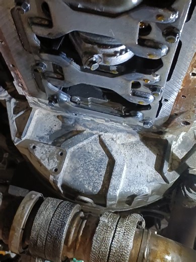 Recovering a Daf Truck: Sump Bolt Restoration Process