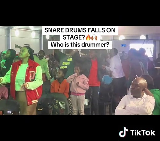 A nkapola kobo ya lefifi A nkisa ko leseding! It’s always a spirit filled experience ministering this song! #leseding#Ankapolakoboyalefifi#dunsinoyekan#tabernacleofdavid#africanworship