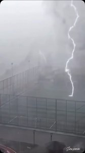 6.1M views · 13K reactions | Momentos exactos cuando cae un rayo ⚡️ | JaviOliveira | Facebook