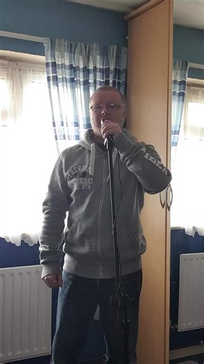 Take That (Back for good) (karaoke version) #singing #adulfun #positivevibes #positiveenergy #viral #tiktok #fyp #foryourpage #rdto1k #enjoy