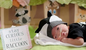 Nurses make incredibly adorable Halloween costumes for NICU babies. #GoodVuz | Very Local
