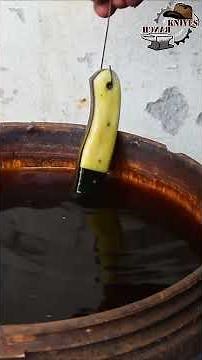 How to Reveal Damascus Pattern of a Knife with the Process of Etching | Knives Ranch