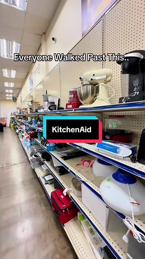 Vintage KitchenAid mixer restoration – deep clean & new gasket
