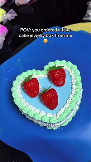 Custom Fake Cake Jewelry Box in Blue: DIY Craft