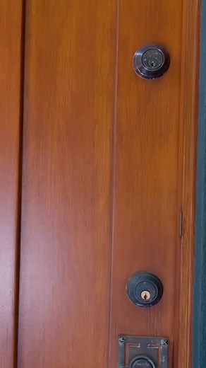 Emma Chamberlain's Stunning House Tour | Celebrity Home Revealed