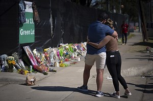 As mourning starts, Houston probes concert deaths