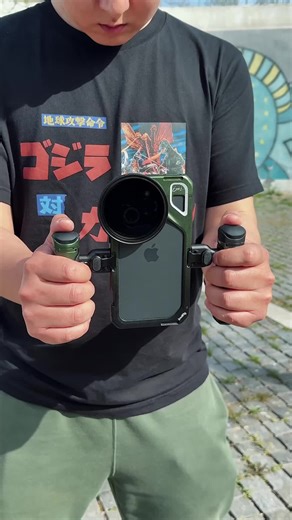 Everything you need to kickstart your vlog is packed into this ultimate blogger kit! SmallRig gear never fails to impress.#TikTokShopSpringGlowUp #creator #Vlog #vlogtips #filmingsetup #vlogging #vlogger #vlogsetup #phonephotography #phonevideography #iphonephotography #filter #magnetic #shotonphone #phonephotography #videokit #videography #filmmaking