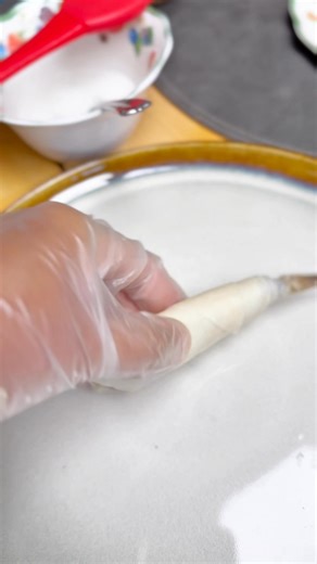 Crispy Shrimp Spring Rolls - Easy | Mama Sweet and Spice