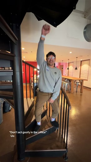 Think Loud Studios (@thinkloudstudios)’s videos with HOTDOG - JYDNSY