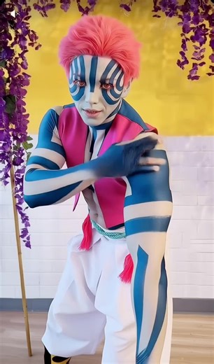 Akaza Cosplay Dance – Join the Demon Slayer Fun!