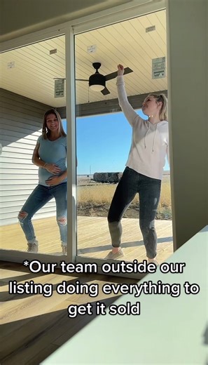 We will stop at nothing to get a listing sold😅 #atkins #iowa #newconstruction #house #cedarrapids #realestate #listingagent