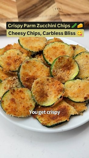 14K views · 215 reactions | Crispy Parmesan Zucchini Chips 勒 These...
