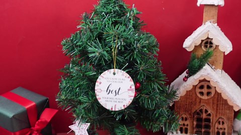 Syhood 4 Pcs Christmas Hairdresser Ornaments Hairstylist Gifts Hair Stylist Ceramic Ornaments for Christmas Tree Hanging Salon Decor Women Hair Xmas Gifts