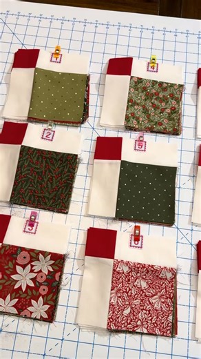 Chain piecing Kayla’s Christmas quilt. While chain piecing does make the process faster I wish it was this fast!! Credit: codestitchquilting ❤️ ! #quilting #quiltersoftiktok #kaylaschristmasquilt #chainpiecing | Marion Hendra | Facebook