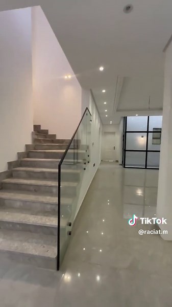 فيلا مودرن دور واحد للبيع في مخطط الرياض بجدة