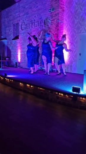 Oswestry Burlesque Show ✨ #BurlesqueShow #Oswestry #BurlesqueTroupe #UKburlesque #Rubysrebels #burlesquedancers