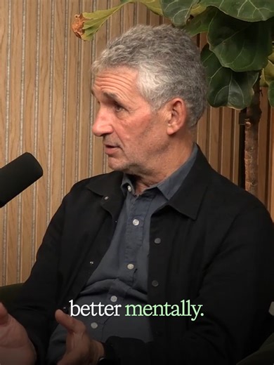 The wellness advice we should be talking about ✨ @tim.spector of @zoe shares how personalized nutrition, microbiome health, and data-driven insights are transforming how we eat, thrive, and understand our bodies. This episode is one you definitely do not want to miss! 🎧 New episode drops tomorrow. Link in bio! #TheHealthspanCollective #Podcast #LongevityLifestyle #GutHealth #MetabolicHealth #FiberForLife
