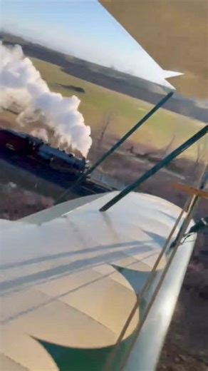 Like a moment straight out of the 1930s. Indicative of the glory days of aviation when the spark of innovation was creating a great love for the purity of flight, and travel by steam engine was still an important mode of transportation. This beautiful 1930 CP Steam Engine was out on the railways this week in Minot, North Dakota where this stunning 1931 WACO QCF-2 was captured flying along side. The images certainly transport you back in time! 🎥 courtesy of Warren Pietsch WACO Aircraft Corporati