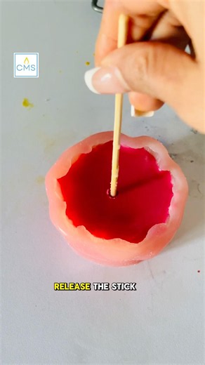 Stop poking your candle mold like this… you’re ruining it | Candle Making Science