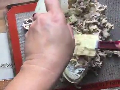 Party-perfect and SUPER YUMMY - WHITE CHOCOLATE CHEX PARTY MIX! NO BAKE deliciousness guaranteed! RECIPE >>>https://goo.gl/Bb3iAU | yourhomebasedmom