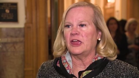 Rideshare drivers say Uber, Lyft are taking too much of their earnings