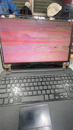 Laptop screen color change automatically 🙄