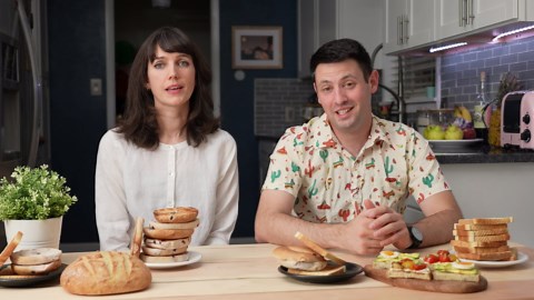 TOP 6 TOASTERS OF ALL TIME? Reviewing - Dualit Smeg Breville Dash CuisineArt & Sunbeam Vintage