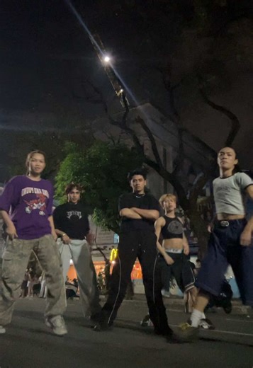 Trending Hand Dance Challenge on TikTok