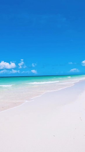 Gorgeous Cayo Coco Beach in Cuba! 😍🥰🤩 #reels #beach #vacation #ocean #travel #Cuba | World Around Travel