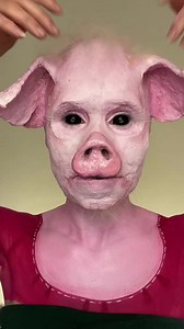 483K views · 5K reactions | Cursed Peppa Pig makeup Removal  I’m sorry! #reels #halloween #horrormovies #peppapig #trend | Hollymurraymakeup | Facebook