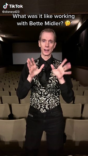 Doug Jones tells us what it was like working with Disney Legend, Bette Midler, while filming #HocusPocus 1 & 2!