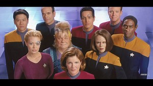 Roxann Dawson (Star Trek: Voyager's B'Elanna Torres) shares her First Contact with Star Trek, and talks about the mementos she saved from set. ✨ | Star Trek
