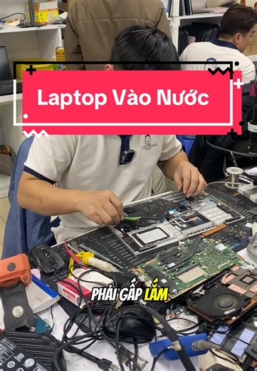 Cách Khắc Phục Laptop Bị Đổ Nước