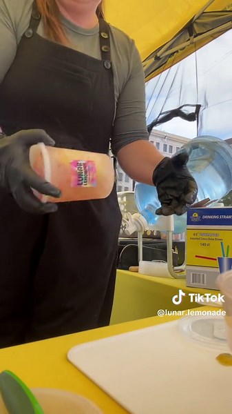 Make a strawberry boba lemonade at First Friday Fiesta! #enidok #enidoklahoma #lemonade