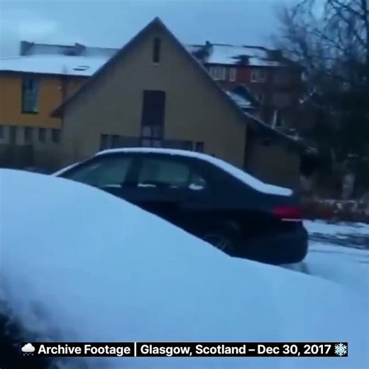 Heavy Snowfall in Glasgow | December 30, 2017 | Rare Weather Archive Footage 🇬🇧