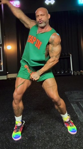 230lbs 45yrs Old Passionate Dance Performance