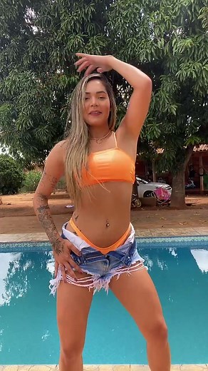 Dançando Funk de Biquíni - Vídeos de Dança Viral