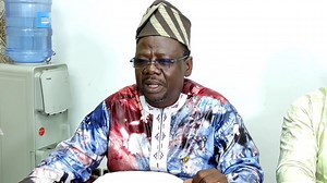 La SBEE Officiel prévoit faire passer progressivement ses clients des compteurs prépayés et post payés, à un système de télégestion avec les compteurs intelligents communicants. Écoutez M. Thomas GODOUI, Chef Projet Compteurs Communicants/SBEE à la rencontre organisée au profit des élus locaux de la Zone 4 (Cotonou) | Yves Dakoudi