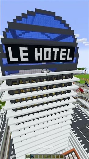 CAN A MINECRAFT HOTEL SURVIVE A DISASTER? #minecraftshorts #tnt