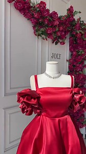 20K views · 97 reactions | RED SILK PARTY OUTFIT ❤️ Size And Length Coustomize. Material : DUBAI SILK.. FOR MORE INFO PLEASE INBOX US.. #moonscollection | Moon's Collection | Facebook