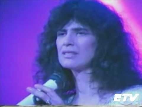 Simone - Procuro Olvidarte [HQ] [With Lyrics]