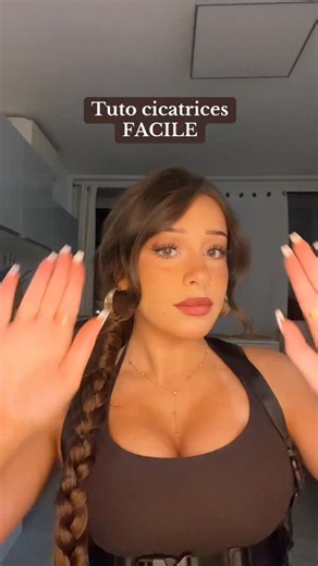 Jeanne :) on Instagram: "Tuto cicatrices/blessures facile 🧟‍♀️ | #hallowenmakeup #halloween #halloweentutorial #fakesituation #easymakeup"