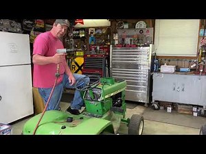 How to remove a steering wheel on a garden tractor super fast and with no damage.