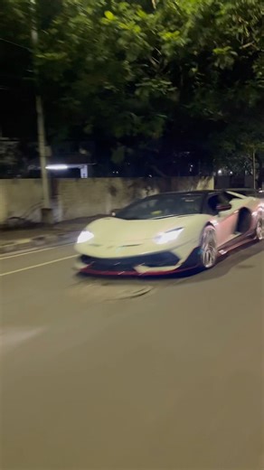 Lamborghini & McLaren Acceleration😍 #lamborghiniaventadorsvj #mclaren750s #supercars #accelaration