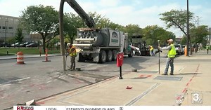 Potholing work begins along Farnam Street as part of streetcar design process