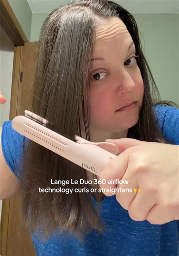Tired of hair straighteners burning or damaging your hair.. definitely try the Le duo from Lange! There’s two sizes and I’ve been using Lange for years because it’s the first straighteners that don’t ruin all the time I put bringing my hair back to health! @langehair #langehair #hairstraightener #langeleduo #hairtok #straighthair
