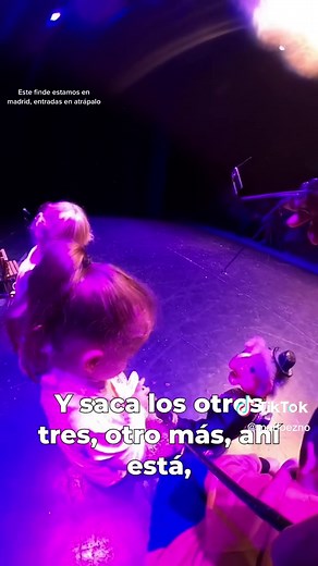 Divertida obra de teatro infantil con marionetas y comedia en español
